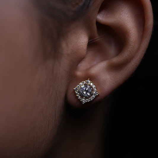 Round-Cut Halo Stud