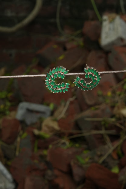 Green Sparkling Leaf