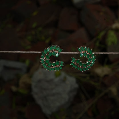 Green Sparkling Leaf