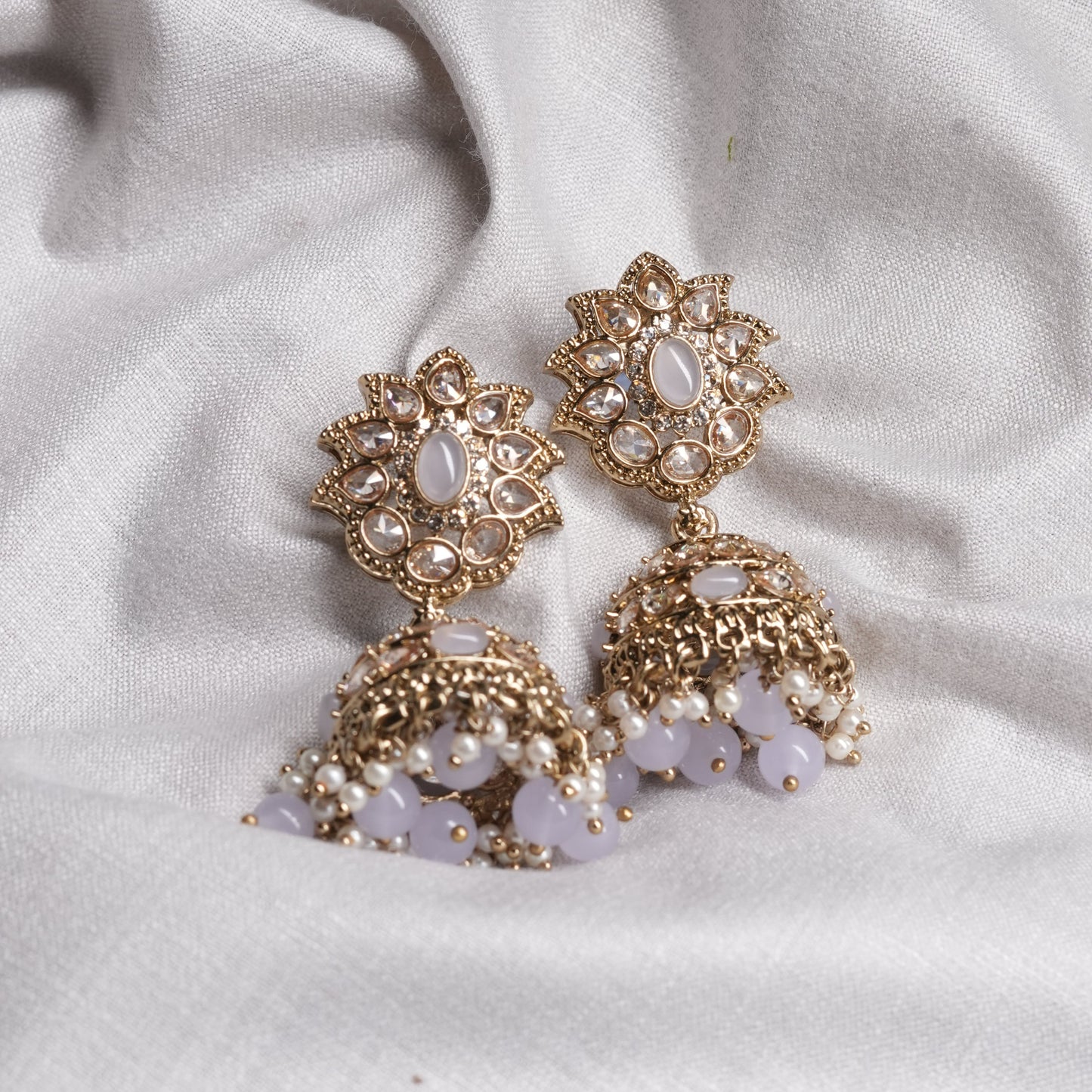 Luxe Lilac Kundan & Pearl Jhumka